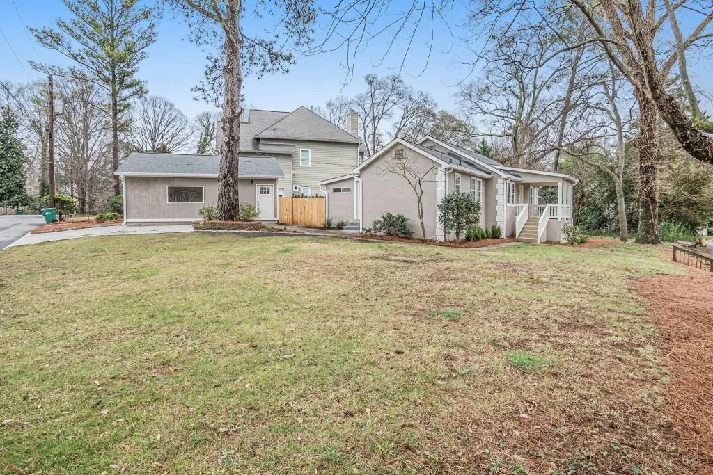 270 E Belle Isle Road, Atlanta, Georgia 30342, 3 Bedrooms Bedrooms, ,3 BathroomsBathrooms,Residential,Sold,270 E Belle Isle Road,7015002