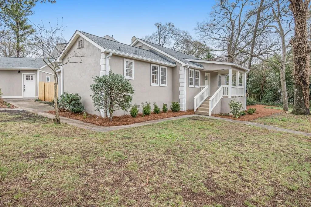 270 E Belle Isle Road, Atlanta, Georgia 30342, 3 Bedrooms Bedrooms, ,3 BathroomsBathrooms,Residential,Sold,270 E Belle Isle Road,7015002