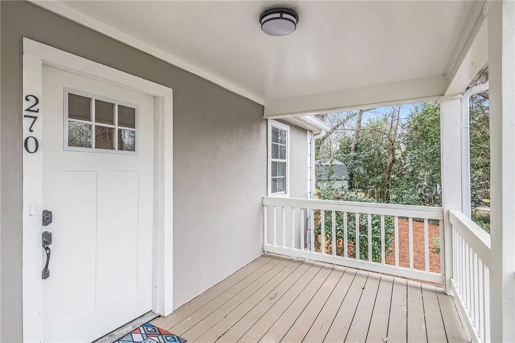 270 E Belle Isle Road, Atlanta, Georgia 30342, 3 Bedrooms Bedrooms, ,3 BathroomsBathrooms,Residential,Sold,270 E Belle Isle Road,7015002