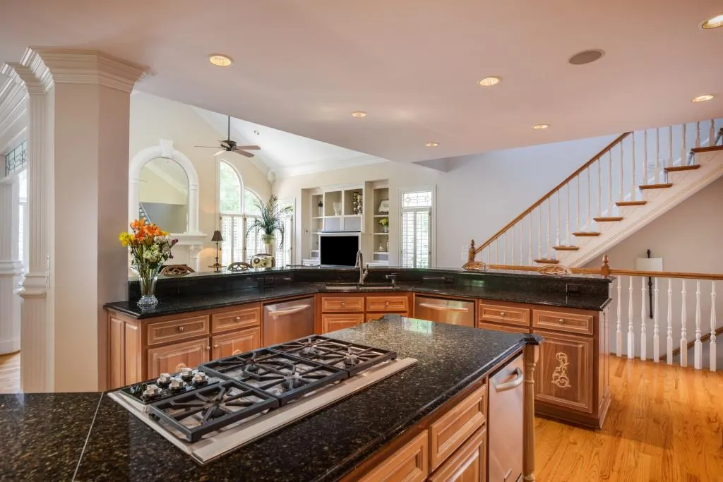 415 Verdi Lane, Atlanta, Georgia 30350, 5 Bedrooms Bedrooms, ,5 BathroomsBathrooms,Residential,Sold,415 Verdi Lane,6049498