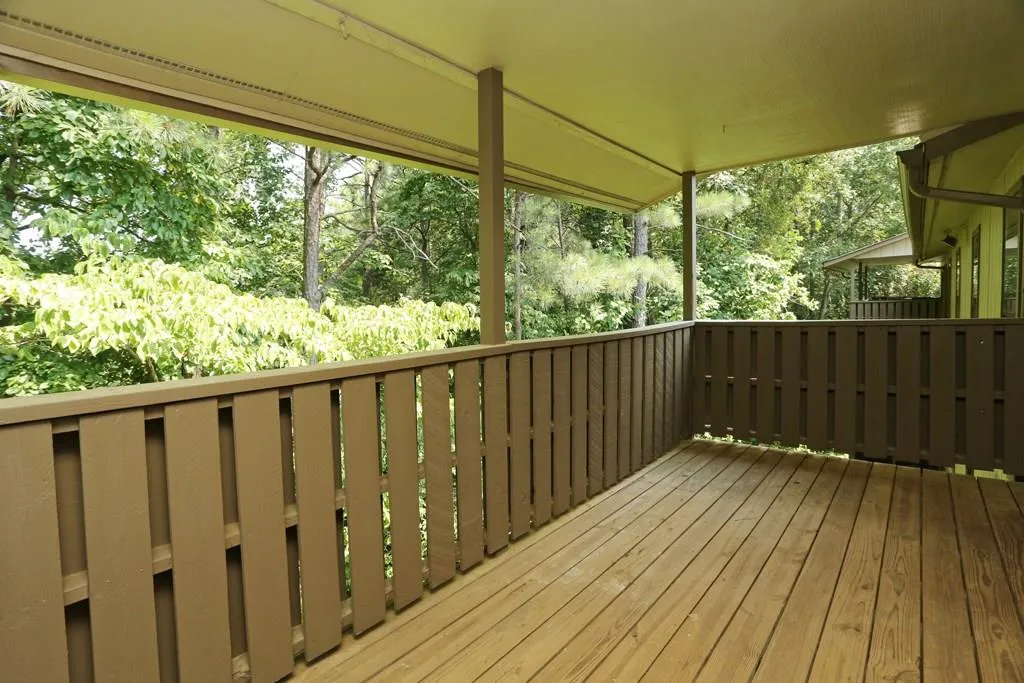 404 Woodcliff Drive Unit 404, Sandy Springs, Georgia 30350, 2 Bedrooms Bedrooms, ,1 BathroomBathrooms,Residential,Sold,404 Woodcliff Drive Unit 404,5724266
