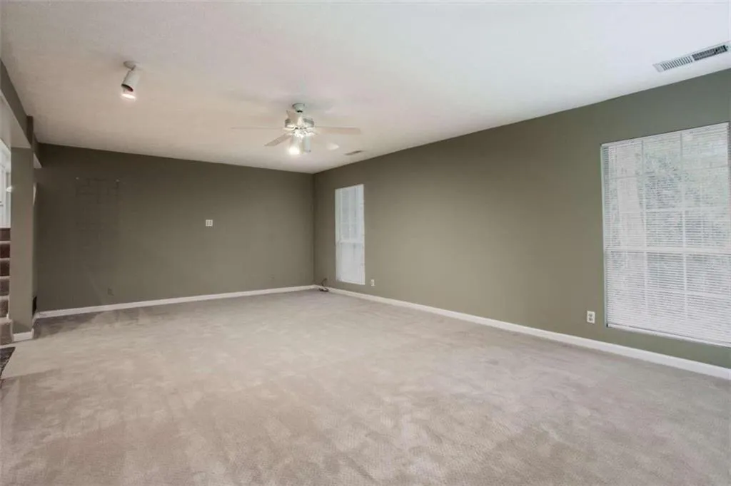 285 Glen Lake, Sandy Springs, Georgia 30327, 4 Bedrooms Bedrooms, ,3 BathroomsBathrooms,Residential,Sold,285 Glen Lake,6964431
