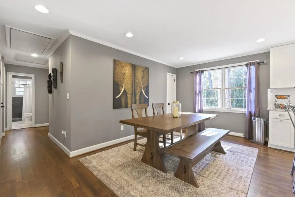 295 Green Hill Road, Atlanta, Georgia 30342, 3 Bedrooms Bedrooms, ,2 BathroomsBathrooms,Residential,Sold,295 Green Hill Road,6815009