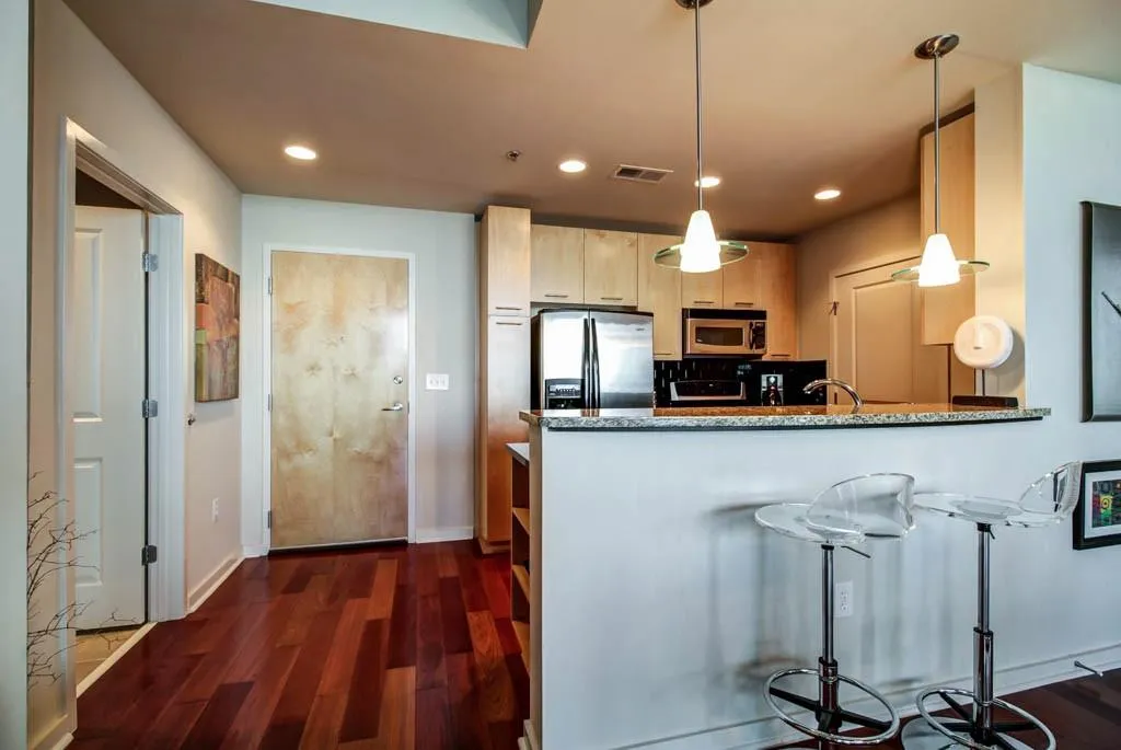 3324 Peachtree Road Ne Unit 1714, Atlanta, Georgia 30326, 2 Bedrooms Bedrooms, ,2 BathroomsBathrooms,Residential,Sold,3324 Peachtree Road Ne Unit 1714,5595361