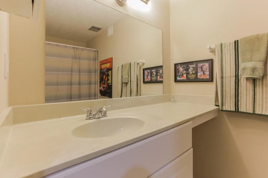 1401 Woodcliff Drive Unit 1401, Sandy Springs, Georgia 30350, 1 Bedroom Bedrooms, ,1 BathroomBathrooms,Residential,Sold,1401 Woodcliff Drive Unit 1401,5930912