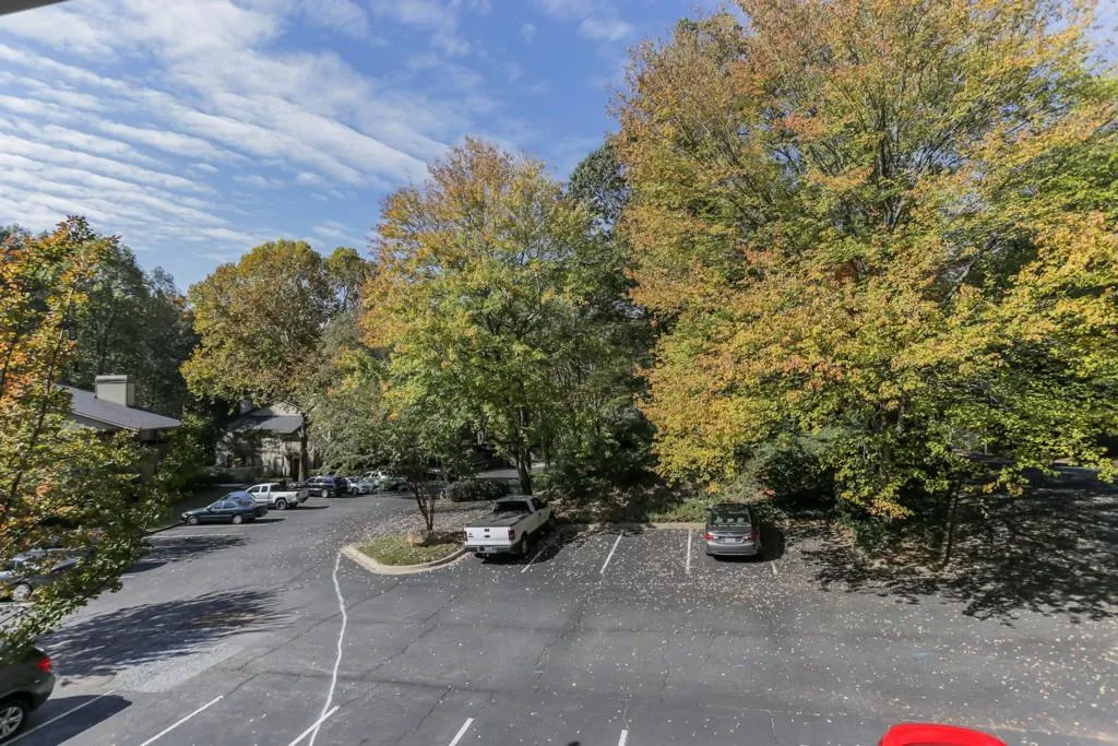 1401 Woodcliff Drive Unit 1401, Sandy Springs, Georgia 30350, 1 Bedroom Bedrooms, ,1 BathroomBathrooms,Residential,Sold,1401 Woodcliff Drive Unit 1401,5930912