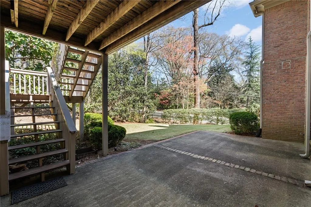 620 Telford Place Ne, Sandy Springs, Georgia 30342, 4 Bedrooms Bedrooms, ,3 BathroomsBathrooms,Residential,Sold,620 Telford Place Ne,7186851