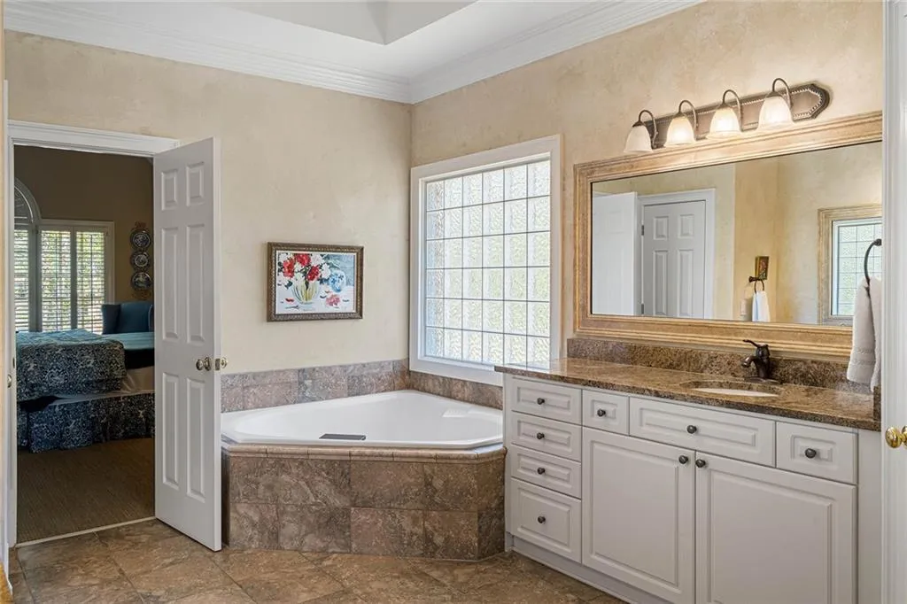 620 Telford Place Ne, Sandy Springs, Georgia 30342, 4 Bedrooms Bedrooms, ,3 BathroomsBathrooms,Residential,Sold,620 Telford Place Ne,7186851