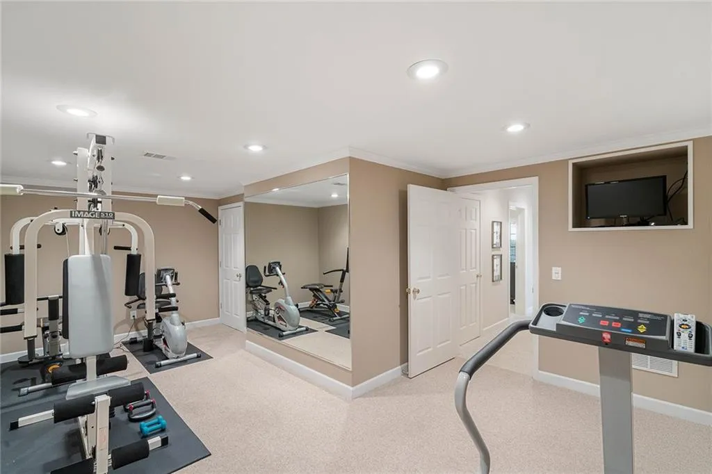 620 Telford Place Ne, Sandy Springs, Georgia 30342, 4 Bedrooms Bedrooms, ,3 BathroomsBathrooms,Residential,Sold,620 Telford Place Ne,7186851