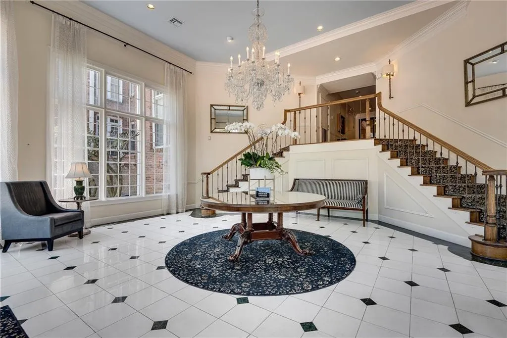 175 15th Street Ne Unit 304, Atlanta, Georgia 30309, 2 Bedrooms Bedrooms, ,2 BathroomsBathrooms,Residential,Sold,175 15th Street Ne Unit 304,7571554