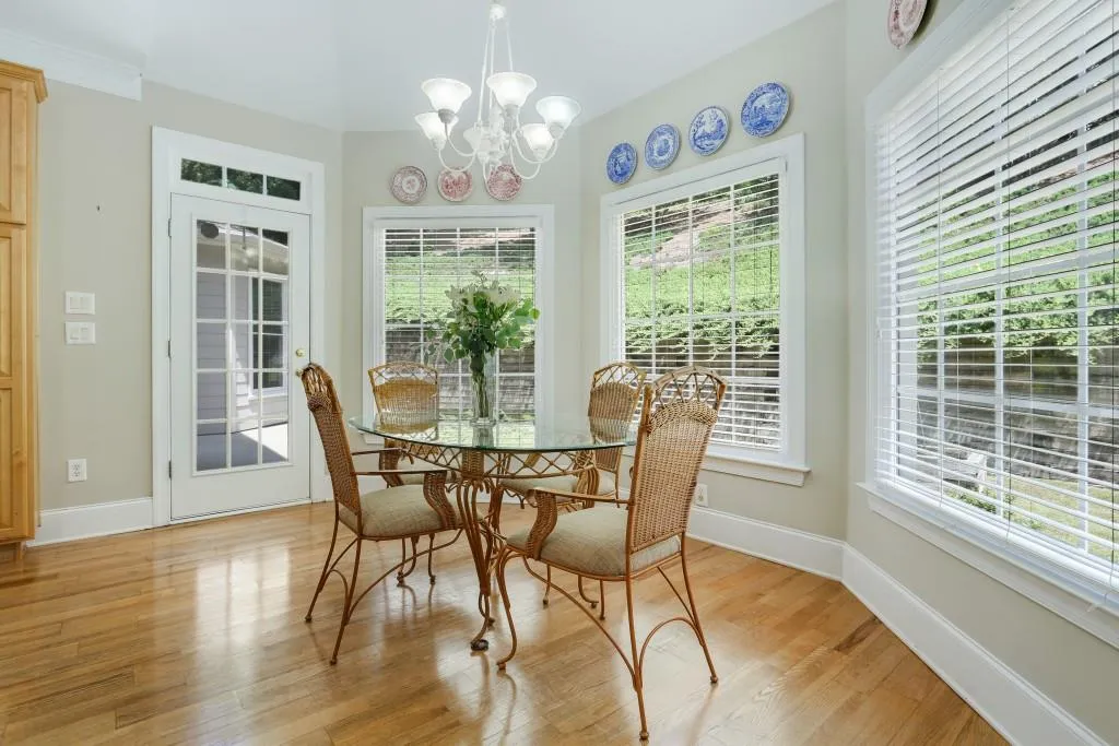 805 Spalding Heights Drive, Sandy Springs, Georgia 30350, 4 Bedrooms Bedrooms, ,3 BathroomsBathrooms,Residential,Sold,805 Spalding Heights Drive,5875140