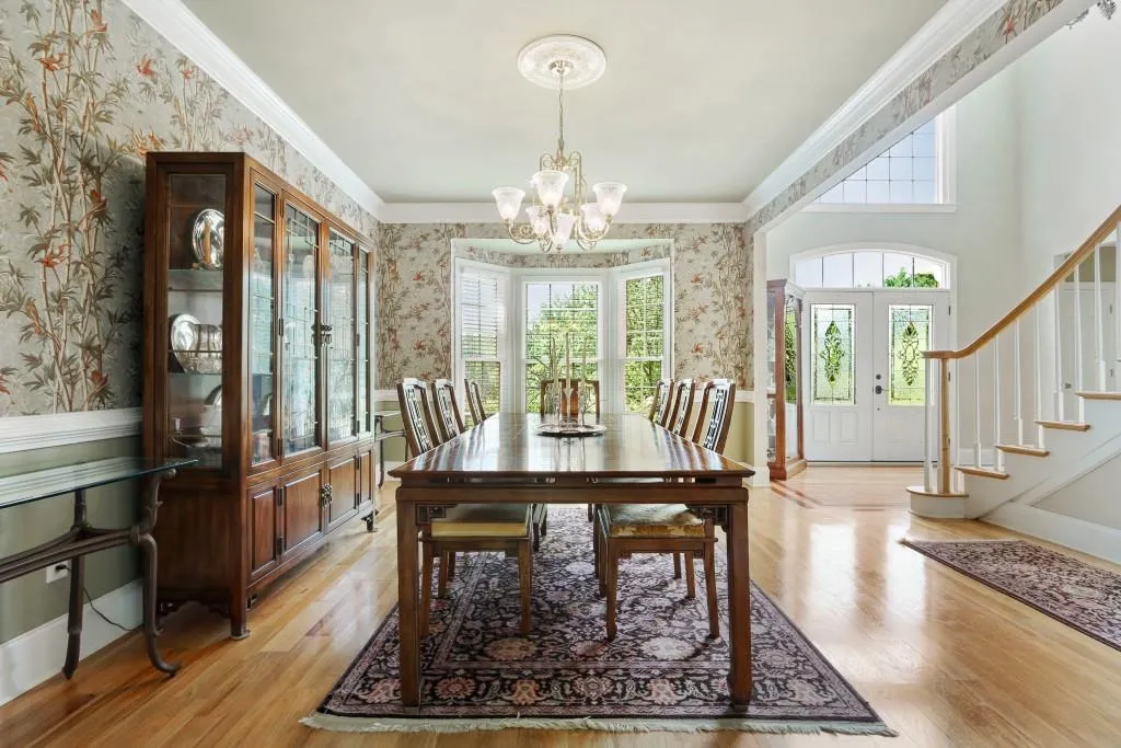 805 Spalding Heights Drive, Sandy Springs, Georgia 30350, 4 Bedrooms Bedrooms, ,3 BathroomsBathrooms,Residential,Sold,805 Spalding Heights Drive,5875140