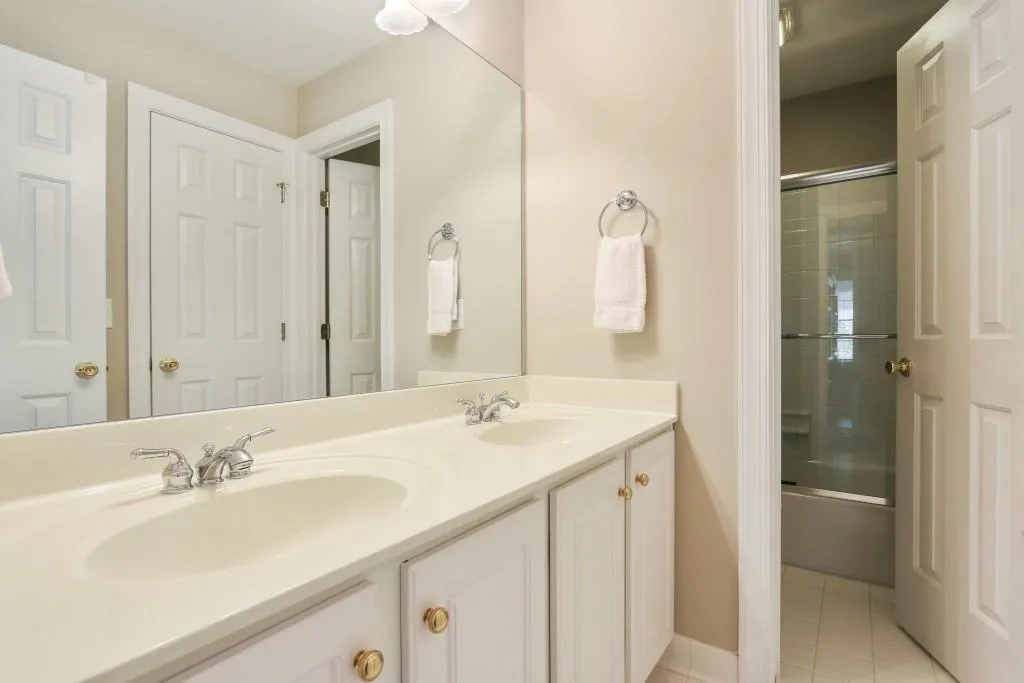 805 Spalding Heights Drive, Sandy Springs, Georgia 30350, 4 Bedrooms Bedrooms, ,3 BathroomsBathrooms,Residential,Sold,805 Spalding Heights Drive,5875140