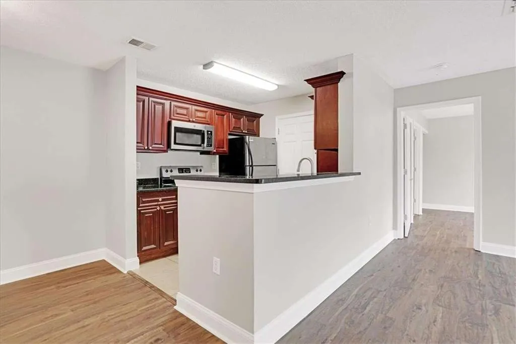 6103 Santa Fe Parkway, Sandy Springs, Georgia 30350, 2 Bedrooms Bedrooms, ,2 BathroomsBathrooms,Residential,Sold,6103 Santa Fe Parkway,7369213