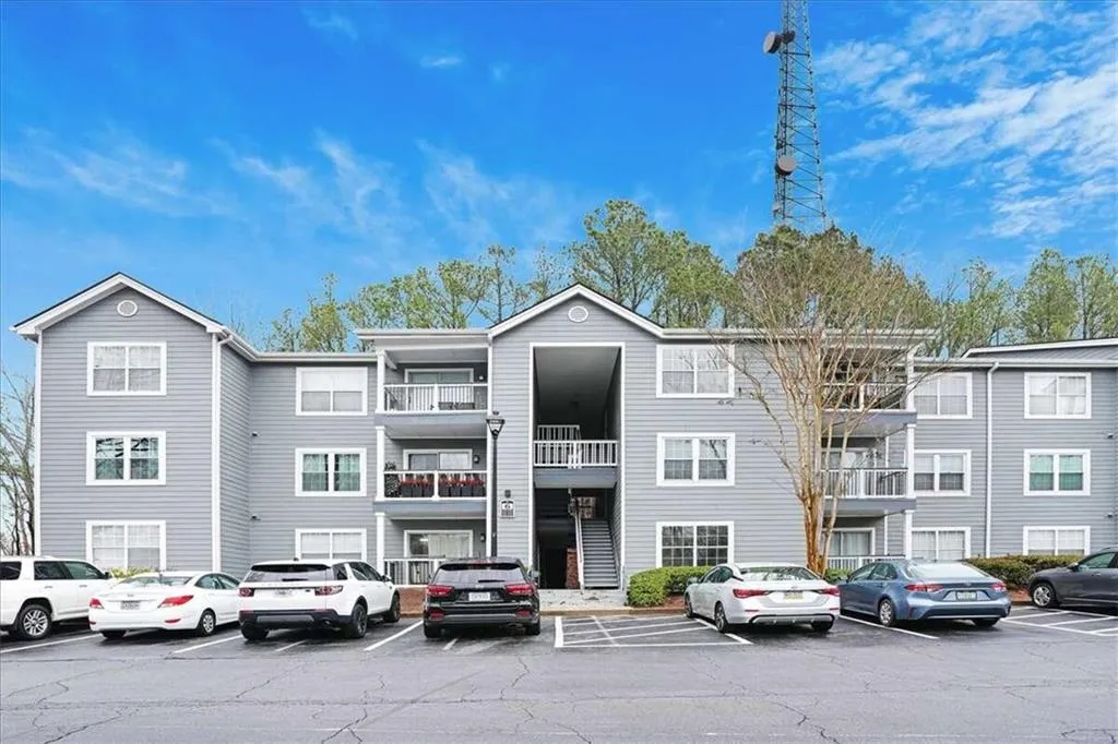 6103 Santa Fe Parkway, Sandy Springs, Georgia 30350, 2 Bedrooms Bedrooms, ,2 BathroomsBathrooms,Residential,Sold,6103 Santa Fe Parkway,7369213