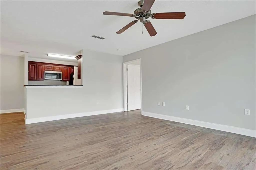 6103 Santa Fe Parkway, Sandy Springs, Georgia 30350, 2 Bedrooms Bedrooms, ,2 BathroomsBathrooms,Residential,Sold,6103 Santa Fe Parkway,7369213