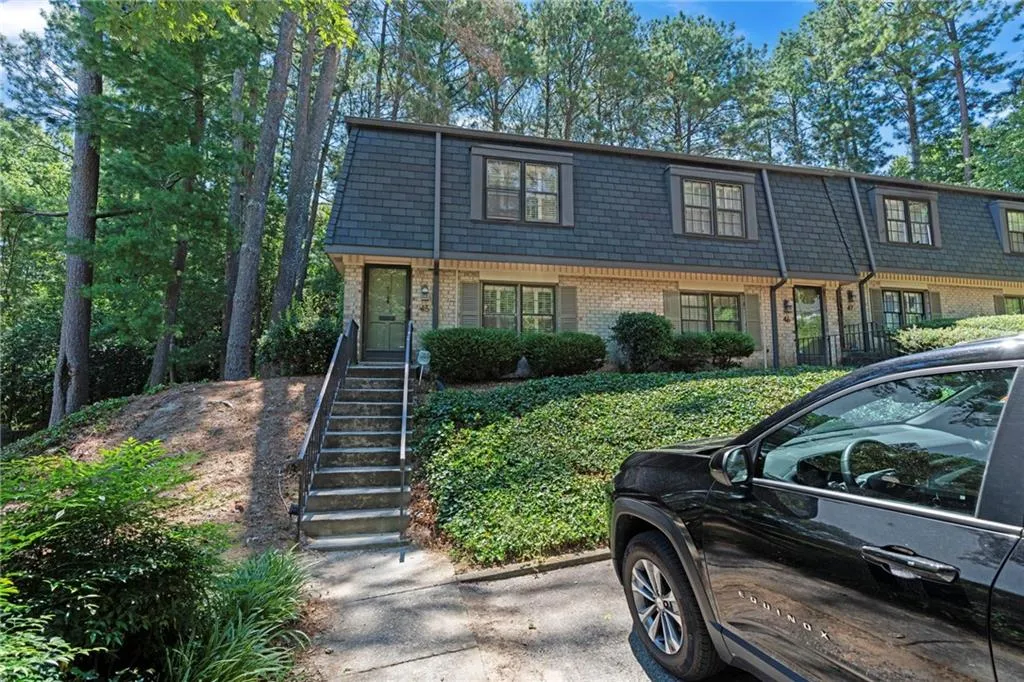 45 Glenald Way Nw, Atlanta, Georgia 30327, 2 Bedrooms Bedrooms, ,1 BathroomBathrooms,Residential,For Sale,45 Glenald Way Nw,7623257