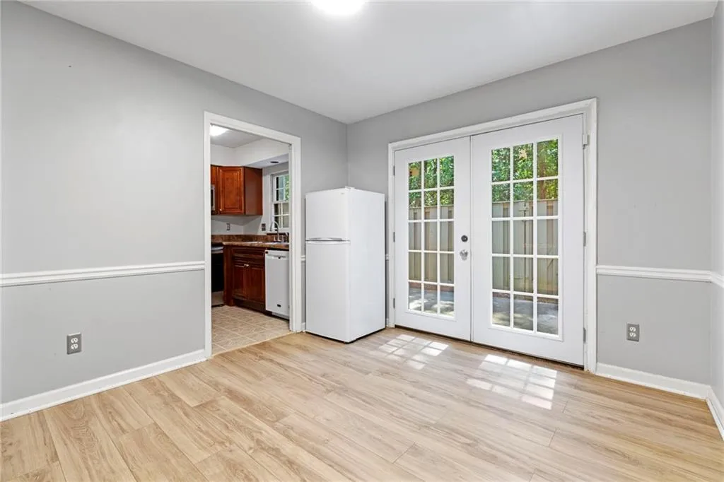 45 Glenald Way Nw, Atlanta, Georgia 30327, 2 Bedrooms Bedrooms, ,1 BathroomBathrooms,Residential,For Sale,45 Glenald Way Nw,7623257