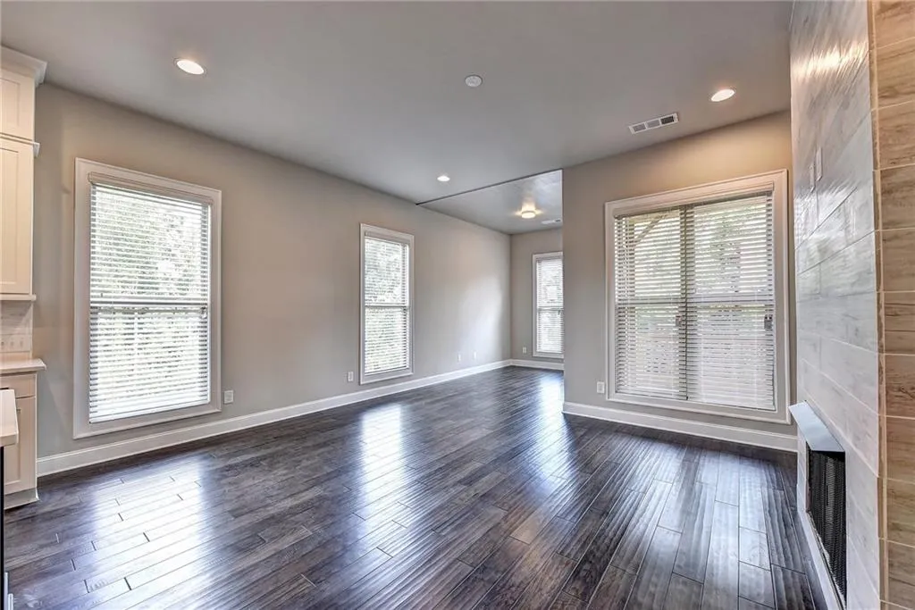 4337 Parkside Place Unit 10, Sandy Springs, Georgia 30342, 3 Bedrooms Bedrooms, ,3 BathroomsBathrooms,Residential,Sold,4337 Parkside Place Unit 10,6114593