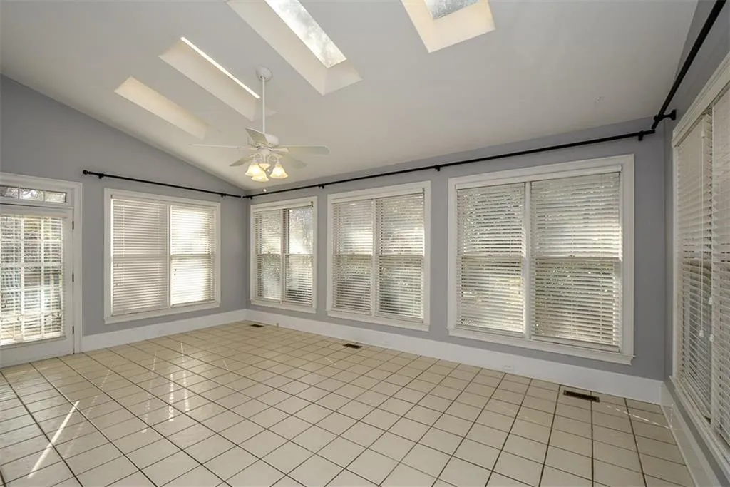 7670 Blandford Place, Sandy Springs, Georgia 30350, 5 Bedrooms Bedrooms, ,4 BathroomsBathrooms,Residential,Sold,7670 Blandford Place,6106140