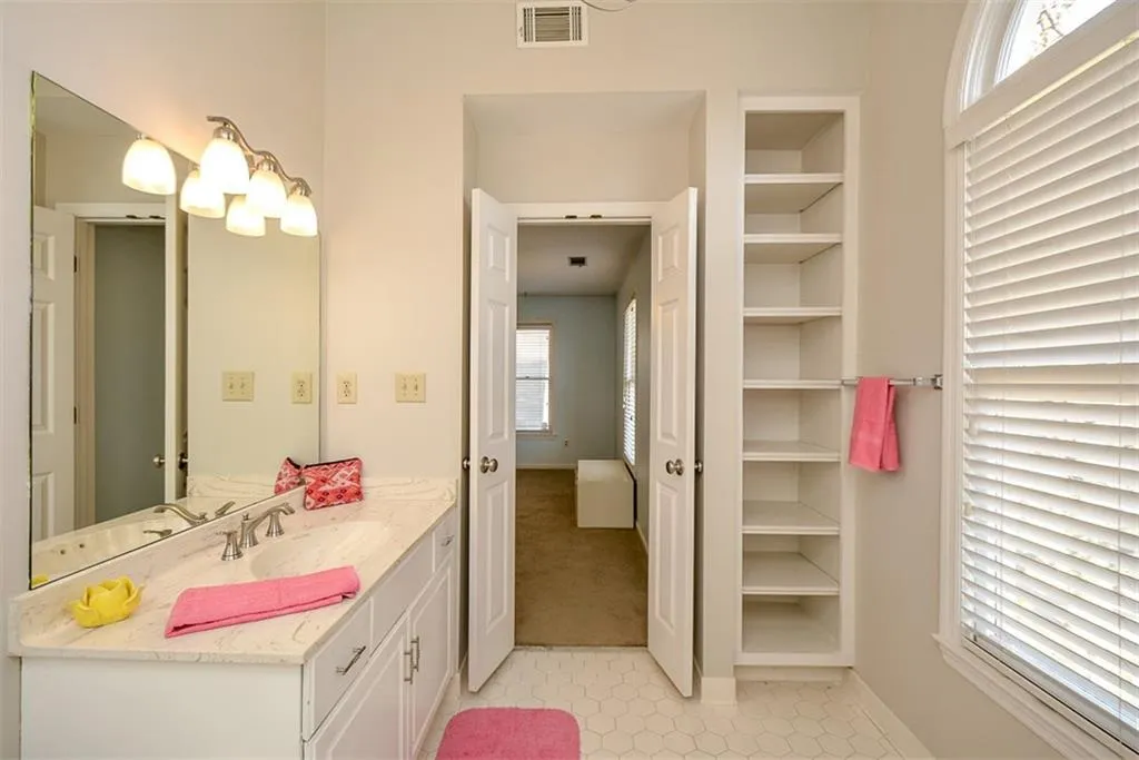 7670 Blandford Place, Sandy Springs, Georgia 30350, 5 Bedrooms Bedrooms, ,4 BathroomsBathrooms,Residential,Sold,7670 Blandford Place,6106140