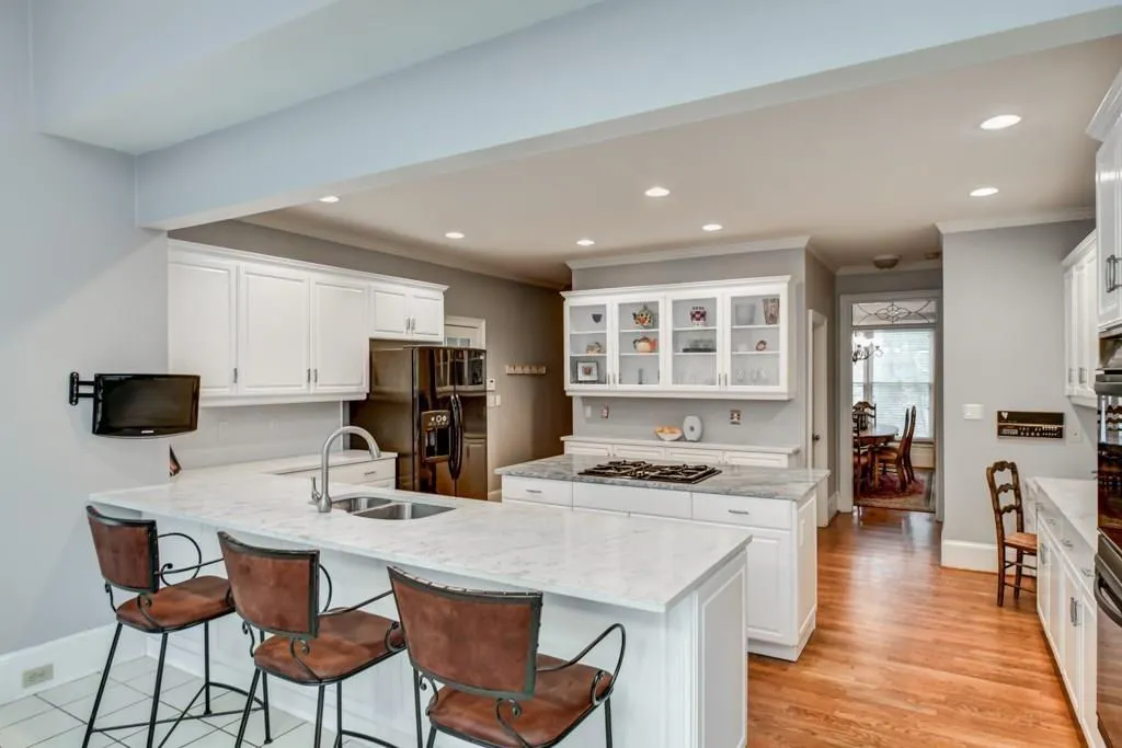 7670 Blandford Place, Sandy Springs, Georgia 30350, 5 Bedrooms Bedrooms, ,4 BathroomsBathrooms,Residential,Sold,7670 Blandford Place,6106140