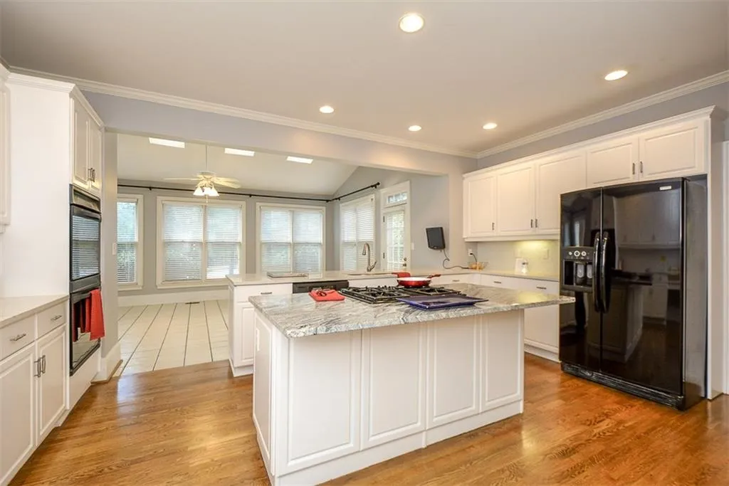 7670 Blandford Place, Sandy Springs, Georgia 30350, 5 Bedrooms Bedrooms, ,4 BathroomsBathrooms,Residential,Sold,7670 Blandford Place,6106140