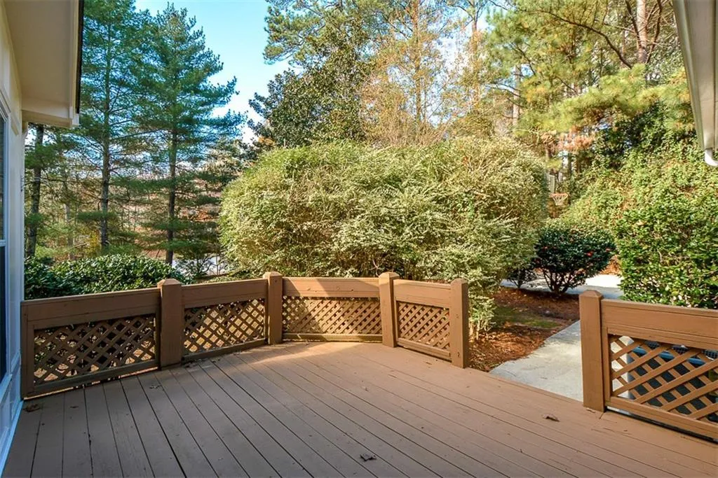7670 Blandford Place, Sandy Springs, Georgia 30350, 5 Bedrooms Bedrooms, ,4 BathroomsBathrooms,Residential,Sold,7670 Blandford Place,6106140