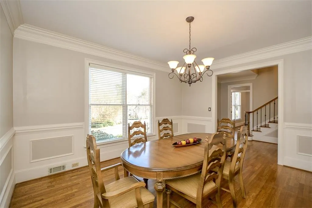7670 Blandford Place, Sandy Springs, Georgia 30350, 5 Bedrooms Bedrooms, ,4 BathroomsBathrooms,Residential,Sold,7670 Blandford Place,6106140