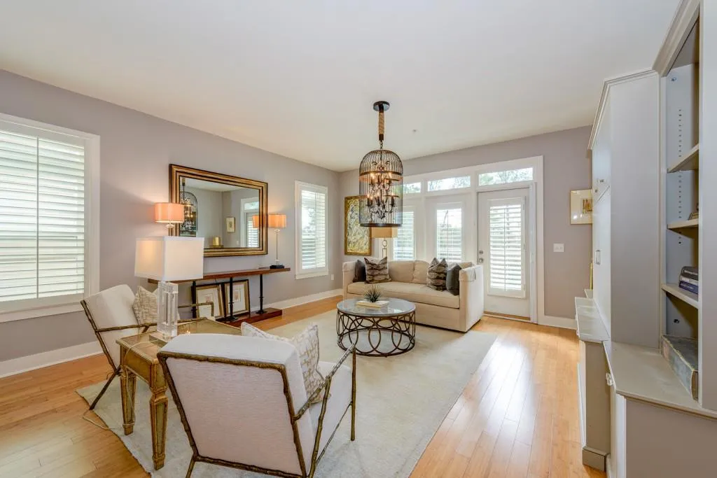3655 Peachtree Road Ne Unit 302, Atlanta, Georgia 30319, 2 Bedrooms Bedrooms, ,2 BathroomsBathrooms,Residential,Sold,3655 Peachtree Road Ne Unit 302,5967670