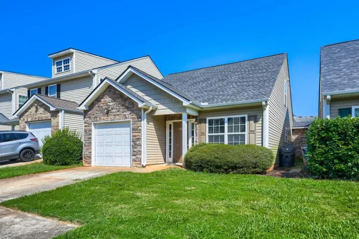 231 Alton Circle, Villa Rica, Georgia 30180