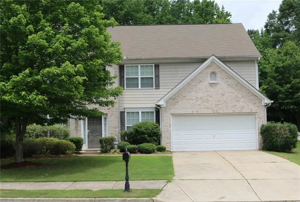 2849 Glenlocke Circle Nw, Atlanta, Georgia 30318, 4 Bedrooms Bedrooms, ,2 BathroomsBathrooms,Residential,Sold,2849 Glenlocke Circle Nw,5856367