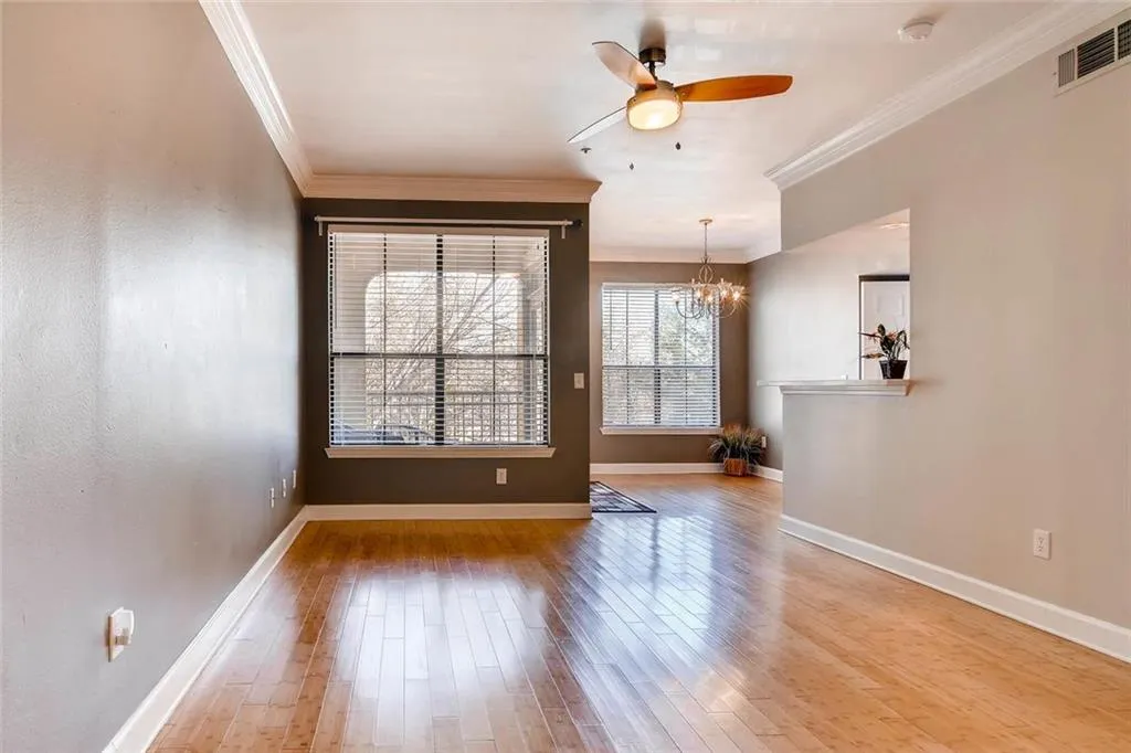 3777 Peachtree Road Ne Unit 1532, Brookhaven, Georgia 30319, 2 Bedrooms Bedrooms, ,1 BathroomBathrooms,Residential,Sold,3777 Peachtree Road Ne Unit 1532,5806858