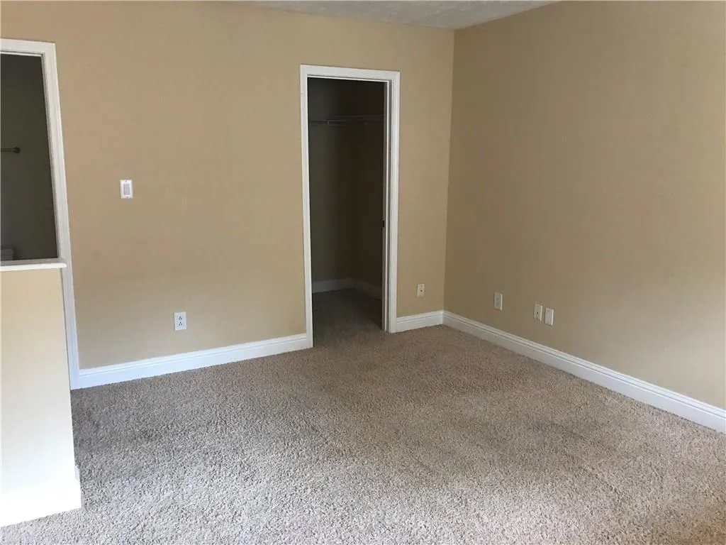 6980 Roswell Road Ne Unit I6, Atlanta, Georgia 30328, 1 Bedroom Bedrooms, ,1 BathroomBathrooms,Residential,Sold,6980 Roswell Road Ne Unit I6,5941212