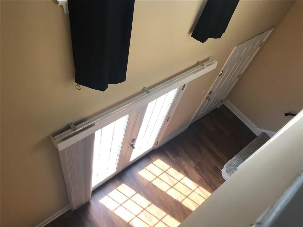 6980 Roswell Road Ne Unit I6, Atlanta, Georgia 30328, 1 Bedroom Bedrooms, ,1 BathroomBathrooms,Residential,Sold,6980 Roswell Road Ne Unit I6,5941212