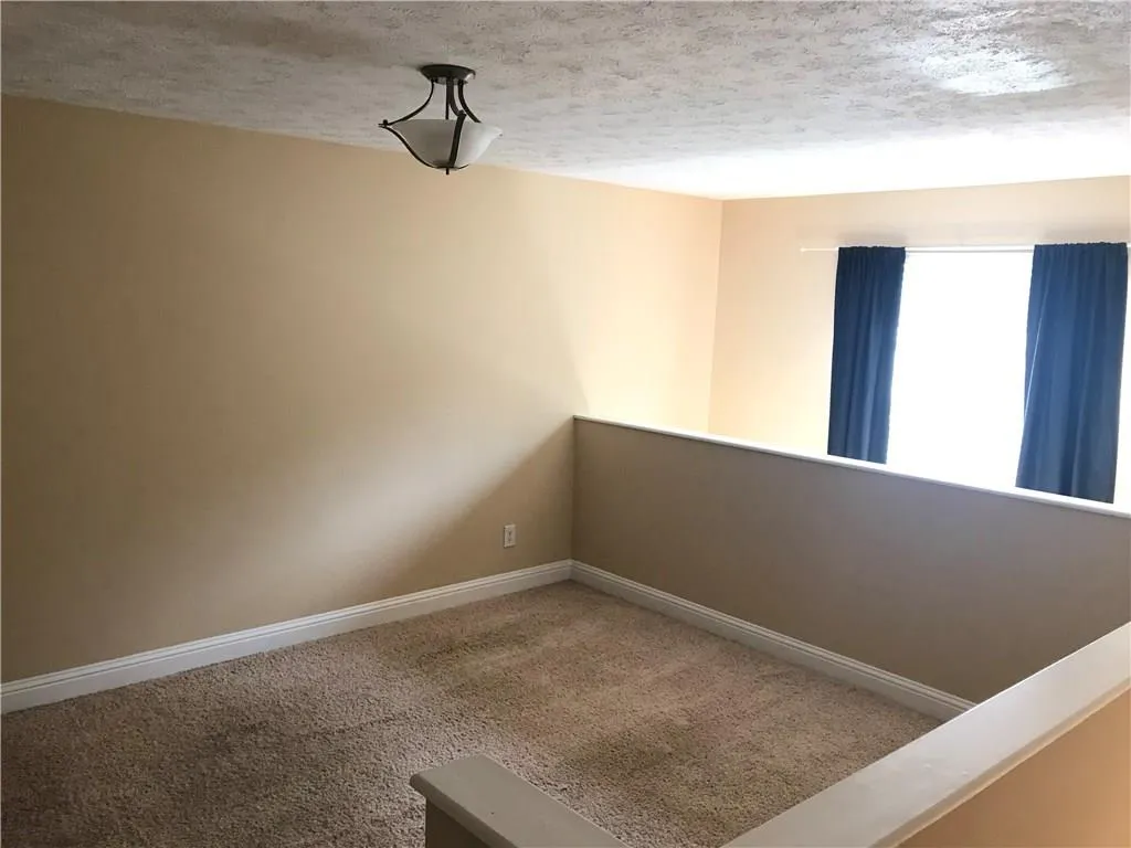 6980 Roswell Road Ne Unit I6, Atlanta, Georgia 30328, 1 Bedroom Bedrooms, ,1 BathroomBathrooms,Residential,Sold,6980 Roswell Road Ne Unit I6,5941212