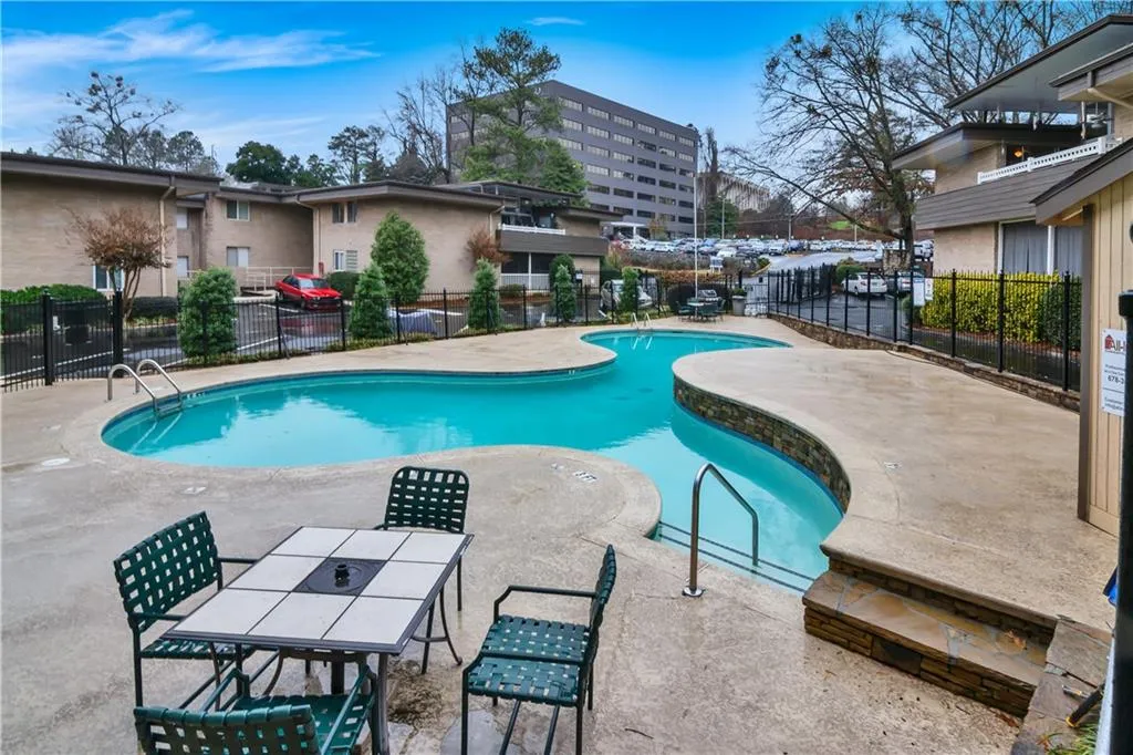 346 Carpenter Drive Unit 78, Atlanta, Georgia 30328, 2 Bedrooms Bedrooms, ,1 BathroomBathrooms,Residential,Sold,346 Carpenter Drive Unit 78,6658381