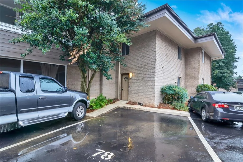 346 Carpenter Drive Unit 78, Atlanta, Georgia 30328, 2 Bedrooms Bedrooms, ,1 BathroomBathrooms,Residential,Sold,346 Carpenter Drive Unit 78,6658381