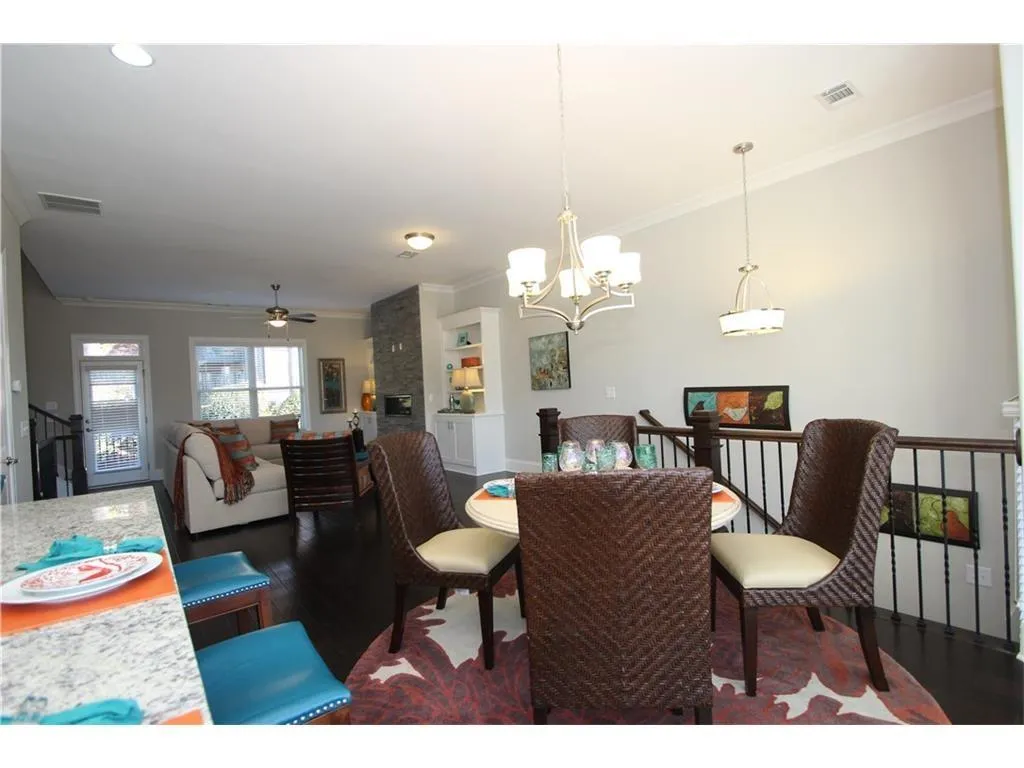 2133 Pembroke Drive Unit 49, Brookhaven, Georgia 30319, 3 Bedrooms Bedrooms, ,3 BathroomsBathrooms,Residential,Sold,2133 Pembroke Drive Unit 49,6022850
