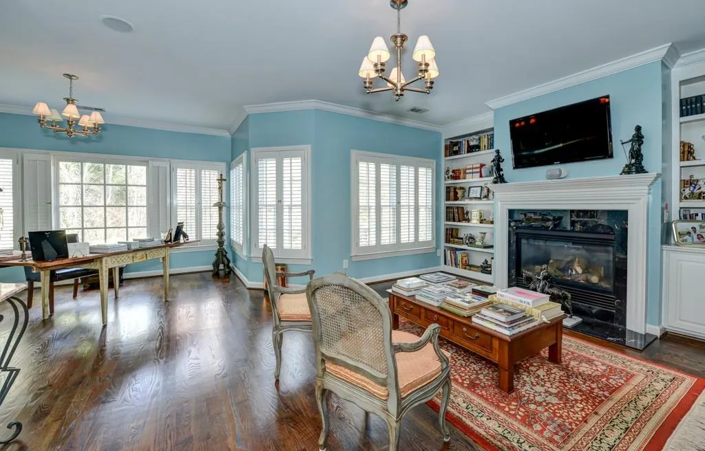 515 Enclave Circle, Atlanta, Georgia 30342, 5 Bedrooms Bedrooms, ,4 BathroomsBathrooms,Residential,Sold,515 Enclave Circle,5626967
