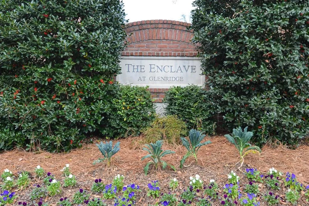 515 Enclave Circle, Atlanta, Georgia 30342, 5 Bedrooms Bedrooms, ,4 BathroomsBathrooms,Residential,Sold,515 Enclave Circle,5626967
