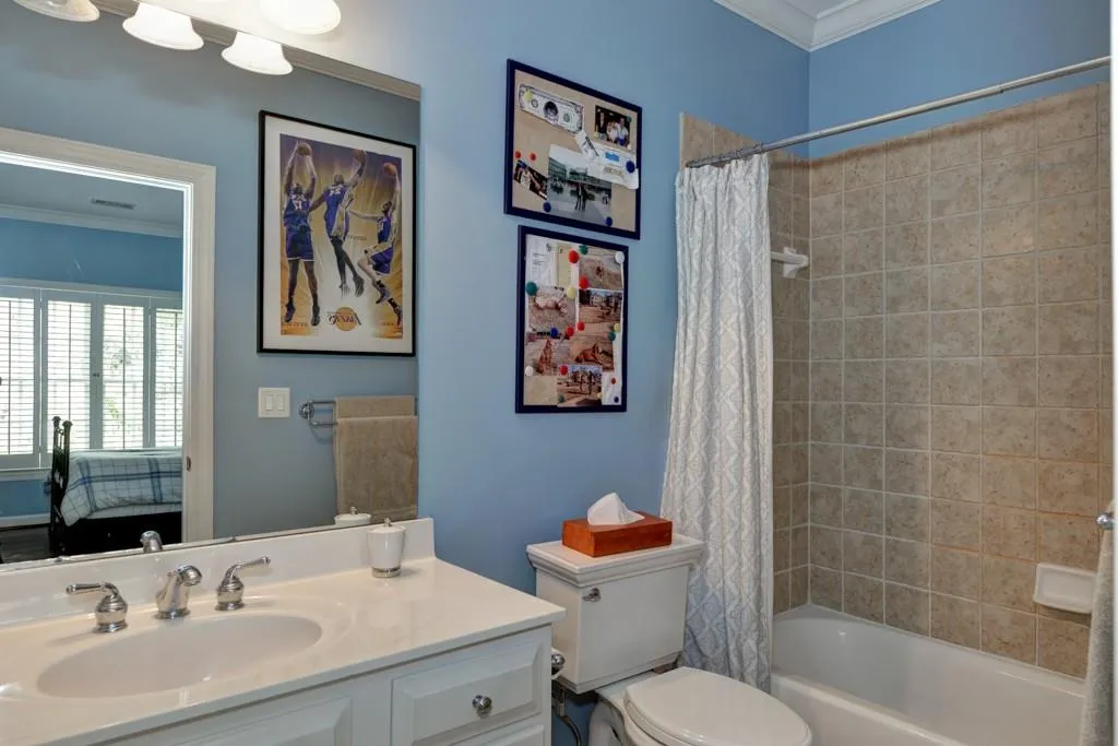 515 Enclave Circle, Atlanta, Georgia 30342, 5 Bedrooms Bedrooms, ,4 BathroomsBathrooms,Residential,Sold,515 Enclave Circle,5626967