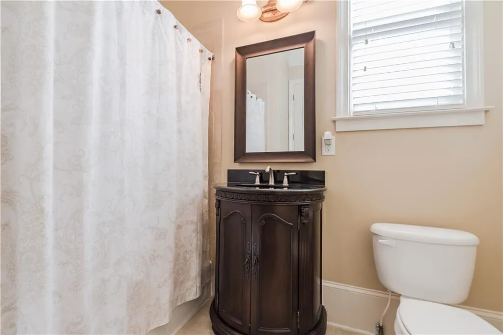 6284 Mount Vernon Oaks Drive, Sandy Springs, Georgia 30328, 5 Bedrooms Bedrooms, ,4 BathroomsBathrooms,Residential,Sold,6284 Mount Vernon Oaks Drive,5705636