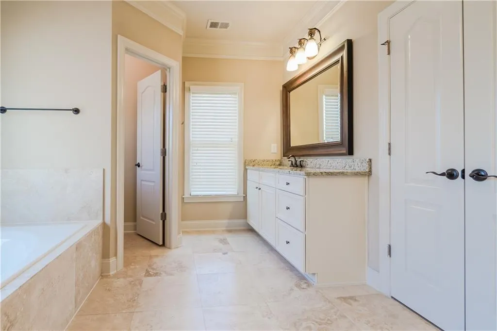 6284 Mount Vernon Oaks Drive, Sandy Springs, Georgia 30328, 5 Bedrooms Bedrooms, ,4 BathroomsBathrooms,Residential,Sold,6284 Mount Vernon Oaks Drive,5705636