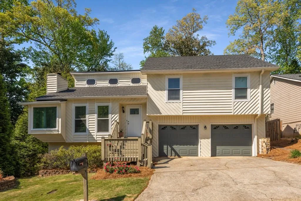 1109 Capital Club Circle Ne, Brookhaven, Georgia 30319, 4 Bedrooms Bedrooms, 0 ,2 BathroomsBathrooms,Residential,For Sale,1109 Capital Club Circle Ne,7726323 1109 Capital Club Circle Ne, Brookhaven, Georgia 30319, 4 Bedrooms Bedrooms, 0 ,2 BathroomsBathrooms,Residential,For Sale,1109 Capital Club Circle Ne,7726323