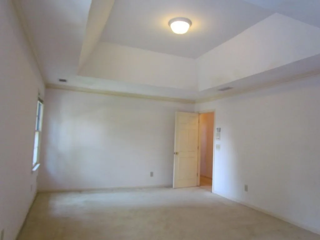 7600 Hunters Woods Drive, Sandy Springs, Georgia 30350, 4 Bedrooms Bedrooms, ,3 BathroomsBathrooms,Residential,Sold,7600 Hunters Woods Drive,5729669