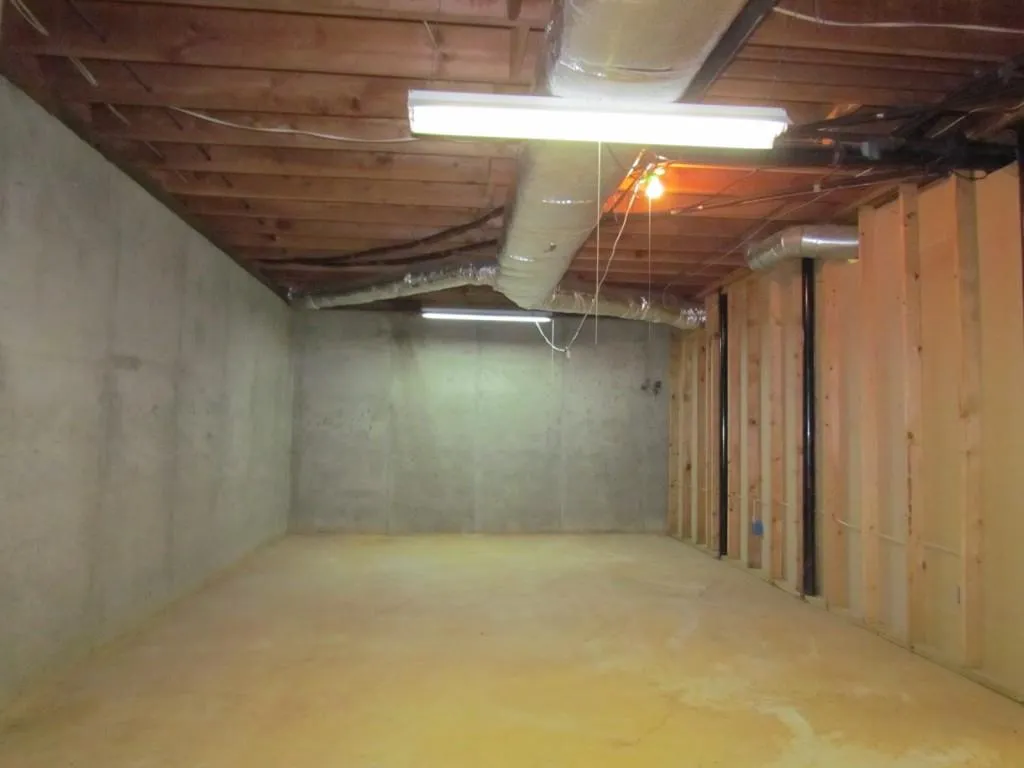 7600 Hunters Woods Drive, Sandy Springs, Georgia 30350, 4 Bedrooms Bedrooms, ,3 BathroomsBathrooms,Residential,Sold,7600 Hunters Woods Drive,5729669