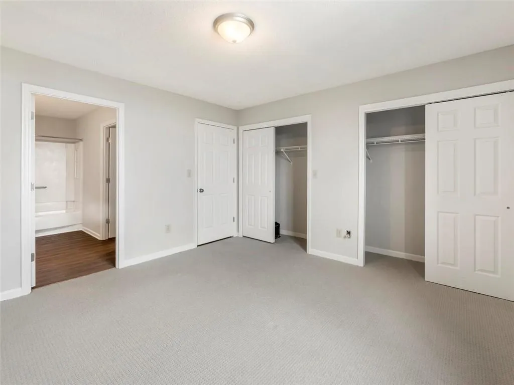 300 Johnson Ferry Road Ne Unit B913, Sandy Springs, Georgia 30328, 2 Bedrooms Bedrooms, ,2 BathroomsBathrooms,Residential,Sold,300 Johnson Ferry Road Ne Unit B913,7113443