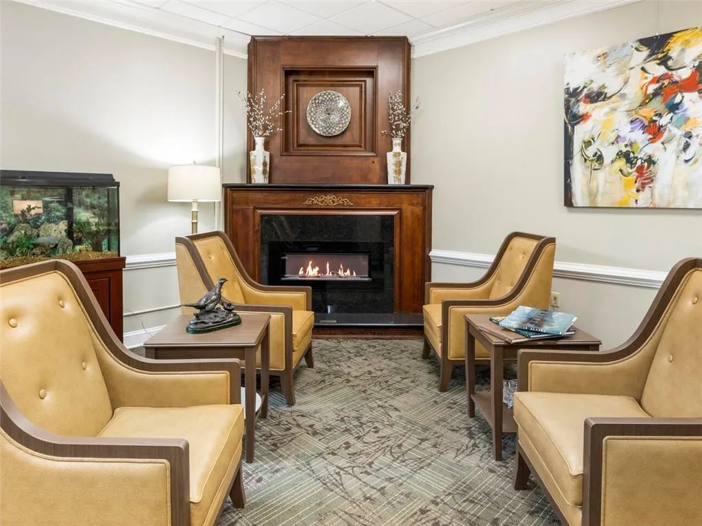 300 Johnson Ferry Road Ne Unit B913, Sandy Springs, Georgia 30328, 2 Bedrooms Bedrooms, ,2 BathroomsBathrooms,Residential,Sold,300 Johnson Ferry Road Ne Unit B913,7113443