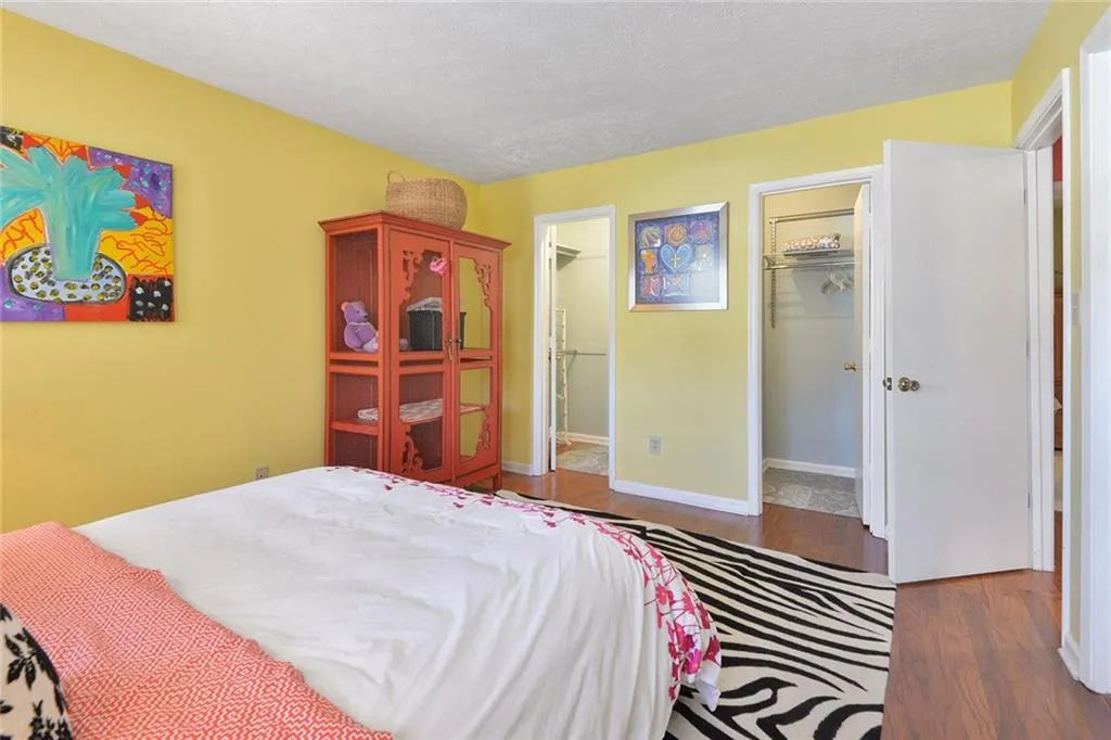 7750 Roswell Road Unit 5f, Sandy Springs, Georgia 30350, 2 Bedrooms Bedrooms, ,1 BathroomBathrooms,Residential,Sold,7750 Roswell Road Unit 5f,6685505